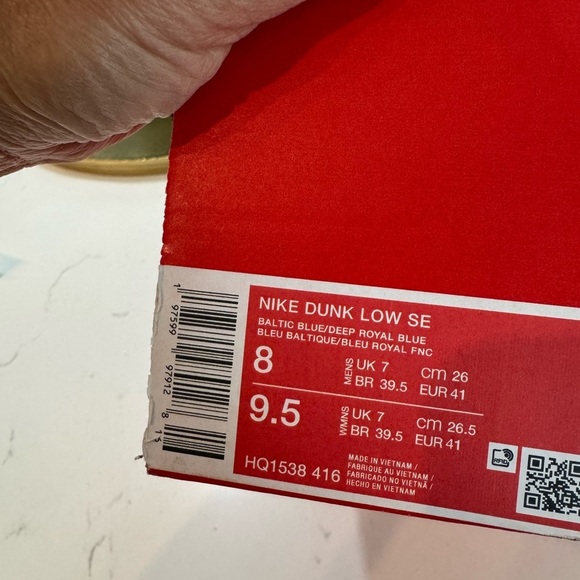 Nike Dunk Low SE, Baltic Blue, deep Royal blue. Men’s size 8, women’s size 9.5. - Picture 3 of 9